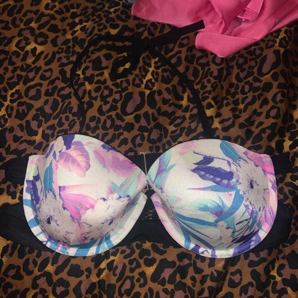 Victoria’s Secret bikini top